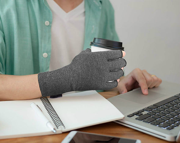 Kompressionshandskar - Lätta på smärtan!