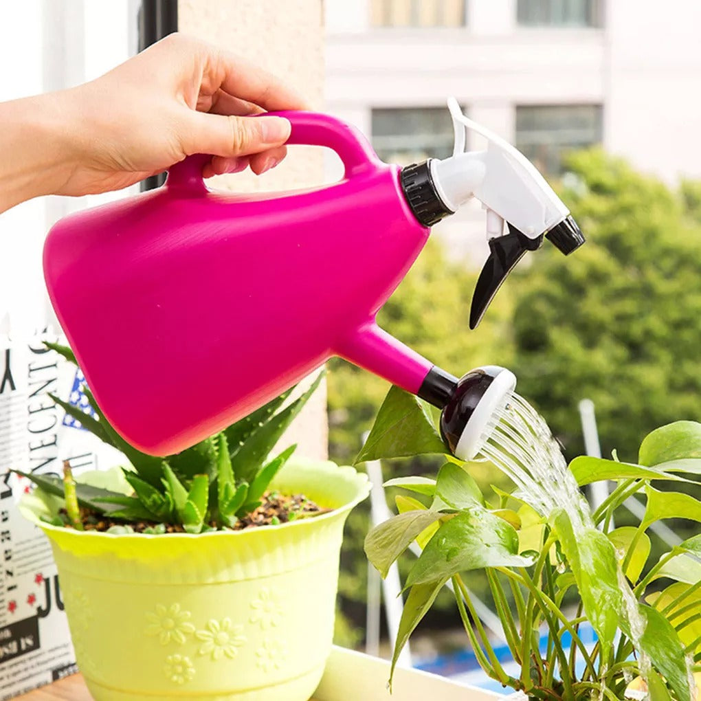 Vattenkanna med sprayfunktion